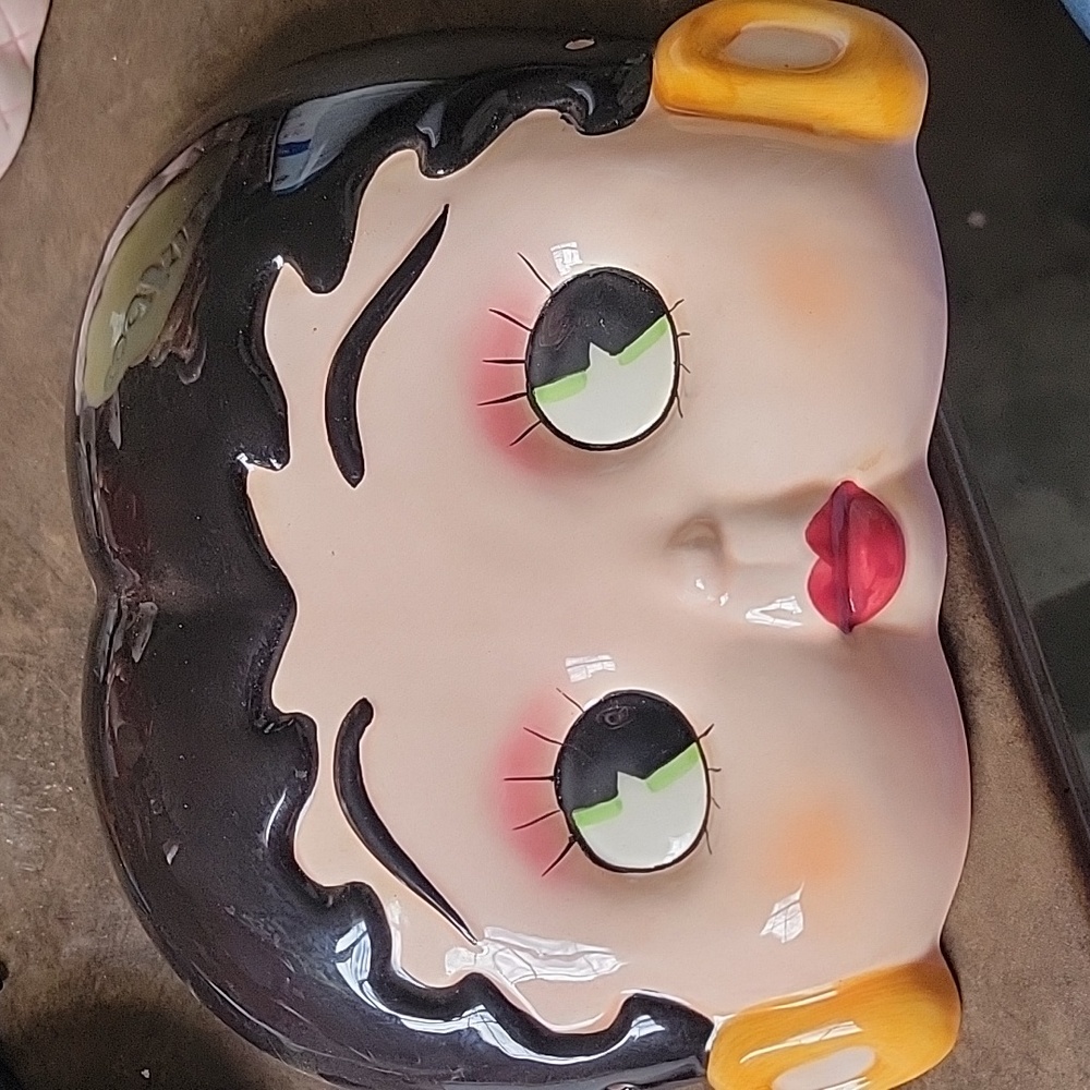 Betty boop ceramic face mask